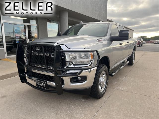 2023 RAM 2500 Tradesman Crew Cab 4x4 8 Box 2023 RAM 2500 Tradesman Crew Cab 4x4 8 Box