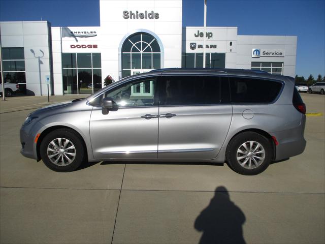 2018 Chrysler Pacifica Touring L 2018 Chrysler Pacifica Touring L