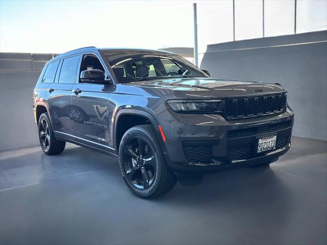 2023 Jeep Grand Cherokee L Altitude 4x2