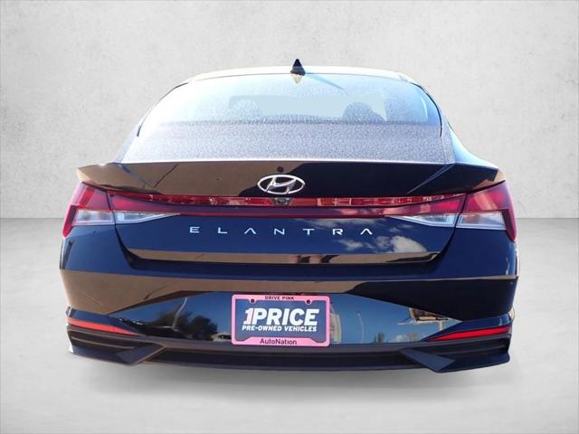 2022 Hyundai Elantra SEL 2022 Hyundai Elantra SEL