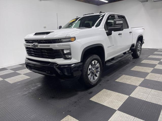 2024 Chevrolet Silverado 2500HD 4WD Crew Cab Standard Bed Custom 2024 Chevrolet Silverado 2500HD 4WD Crew Cab Standard Bed Custom