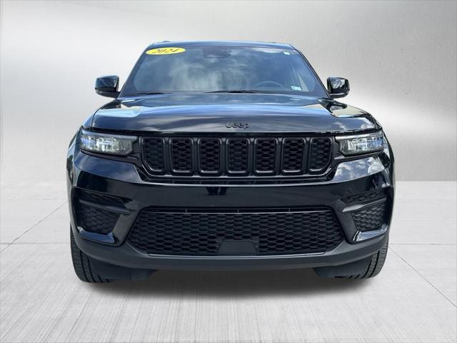 2024 Jeep Grand Cherokee Altitude X 4x2
