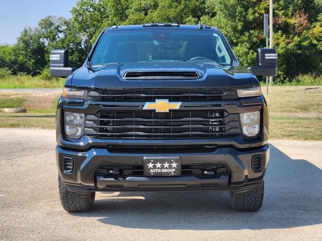 2024 Chevrolet Silverado 2500HD 4WD Crew Cab Standard Bed Custom