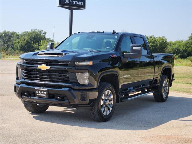 2024 Chevrolet Silverado 2500HD 4WD Crew Cab Standard Bed Custom