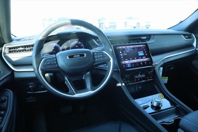 2025 Jeep Grand Cherokee GRAND CHEROKEE LIMITED 4X4 2025 Jeep Grand Cherokee GRAND CHEROKEE LIMITED 4X4