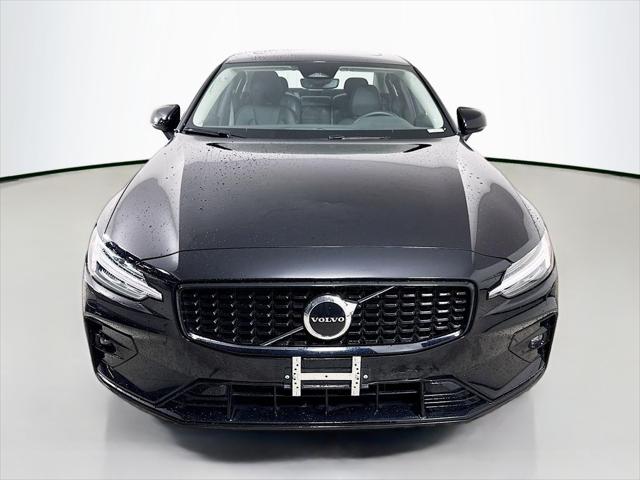 2025 Volvo S60 B5 Core 2025 Volvo S60 B5 Core