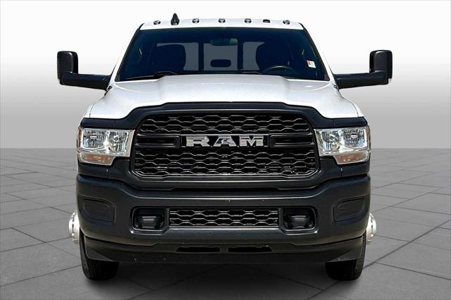 2021 RAM 3500 Tradesman Crew Cab 4x4 8 Box