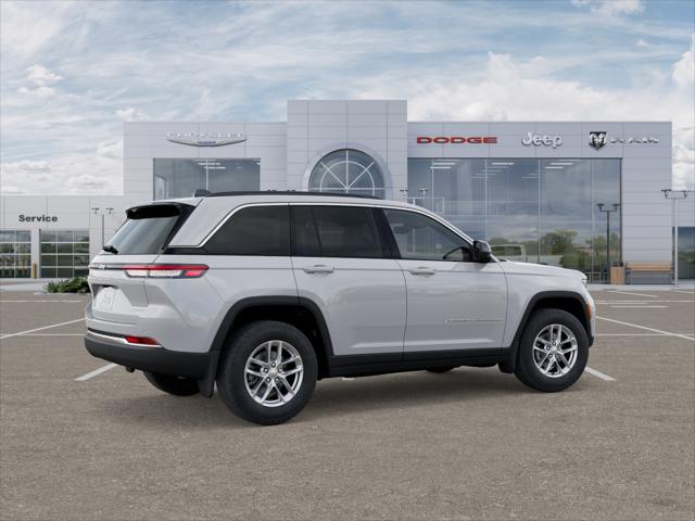 2025 Jeep Grand Cherokee GRAND CHEROKEE LAREDO X 4X2