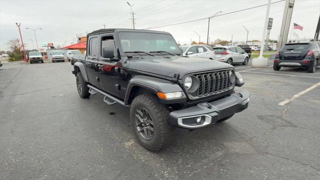 2024 Jeep Gladiator Sport S