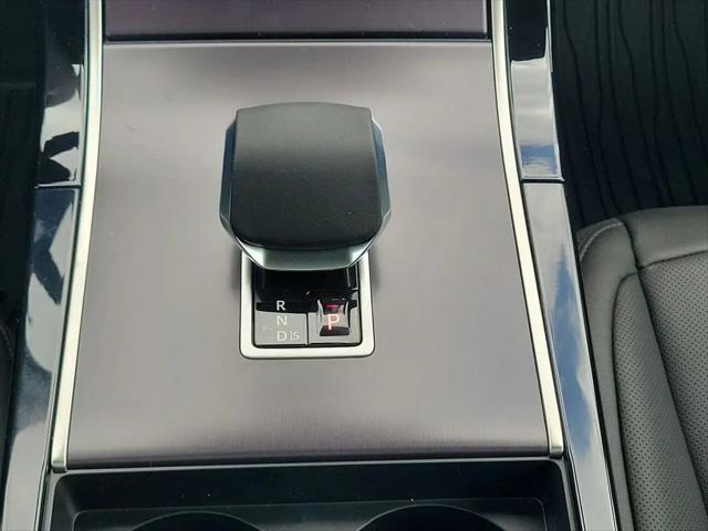 2026 Land Rover Range Rover Evoque Dynamic SE