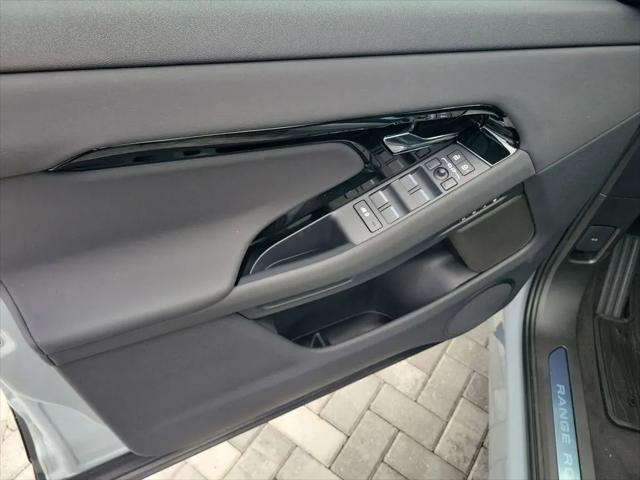 2026 Land Rover Range Rover Evoque Dynamic SE