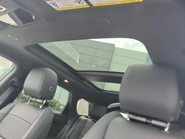 2026 Land Rover Range Rover Evoque Dynamic SE