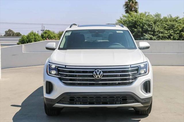 2026 Volkswagen Atlas SE with Technology