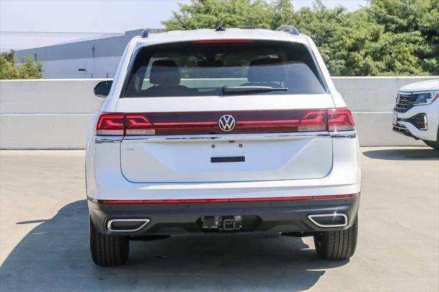 2026 Volkswagen Atlas SE with Technology