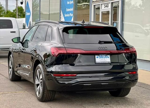 2024 Audi e-tron Premium quattro
