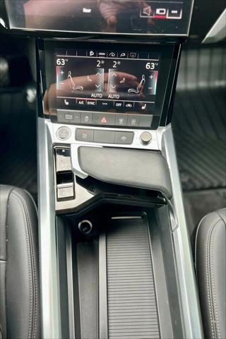 2024 Audi e-tron Premium quattro