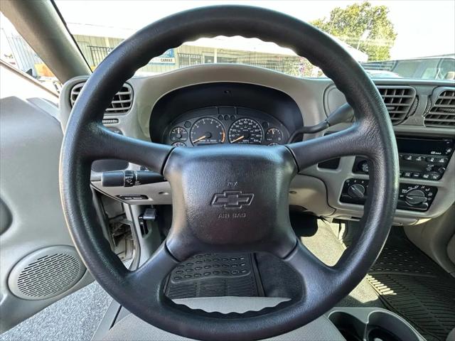 2003 Chevrolet S-10 Base