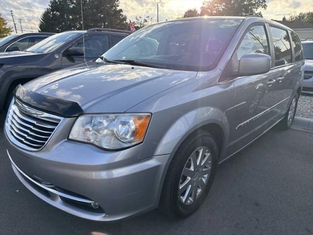 2013 Chrysler Town & Country Touring for sale in Lincoln Park, MI