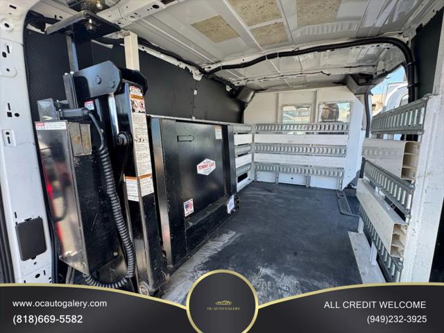 2016 Ford Transit w/60/40 Side Door w/RWB