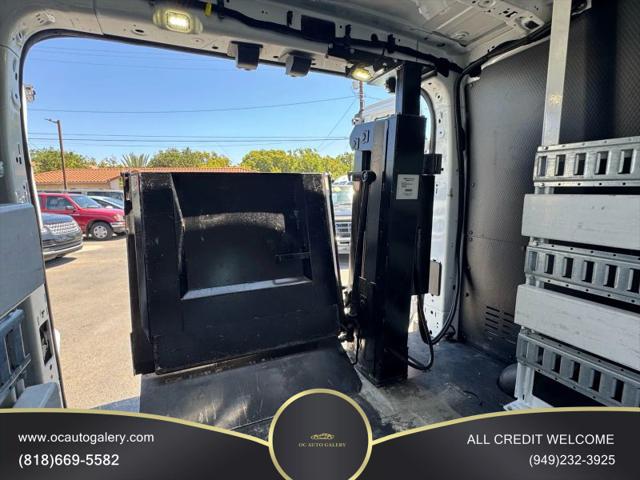 2016 Ford Transit w/60/40 Side Door w/RWB