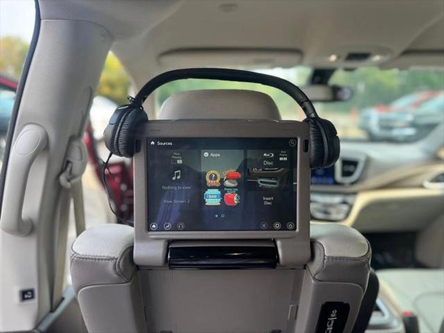 2017 Chrysler Pacifica Touring-L Plus
