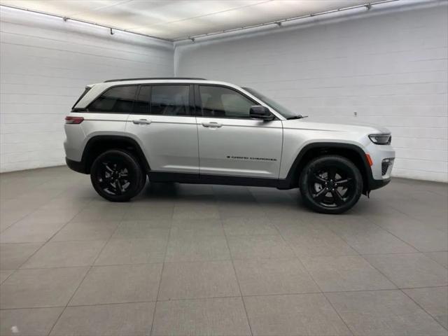 2025 Jeep Grand Cherokee Limited 4x4