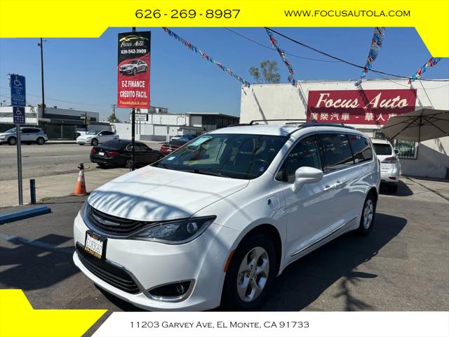 2018 Chrysler Pacifica Hybrid Touring L for sale in El Monte, CA