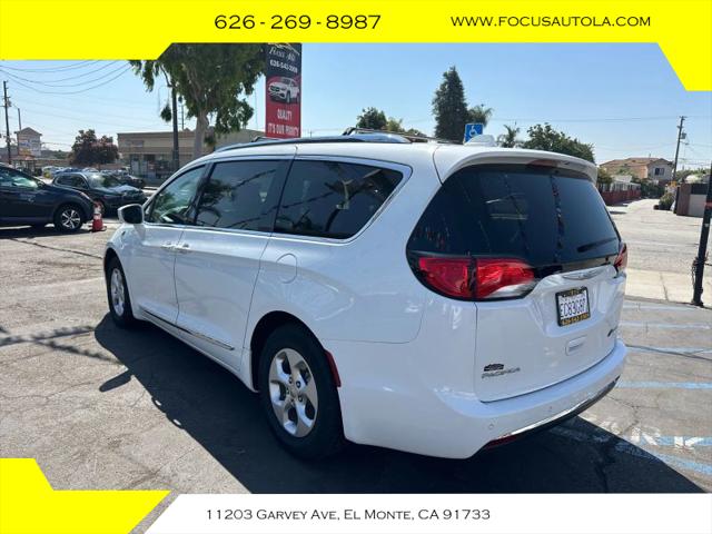 2018 Chrysler Pacifica Hybrid Touring L