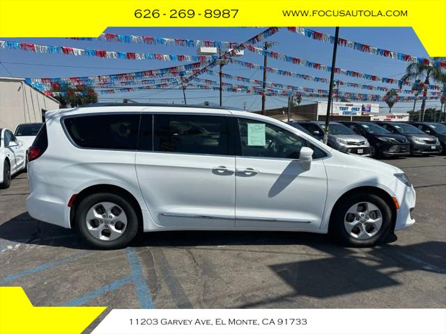 2018 Chrysler Pacifica Hybrid Touring L