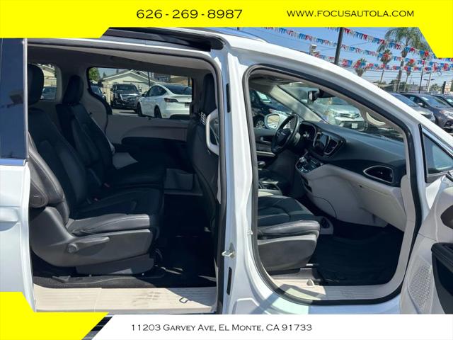 2018 Chrysler Pacifica Hybrid Touring L