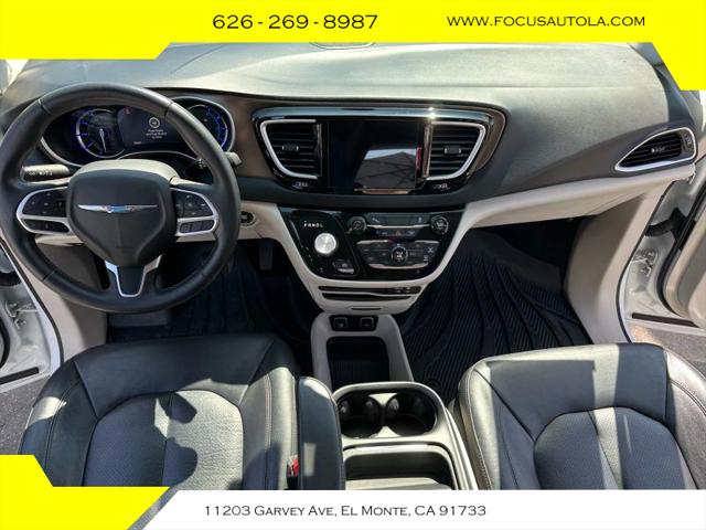 2018 Chrysler Pacifica Hybrid Touring L