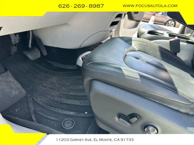 2018 Chrysler Pacifica Hybrid Touring L