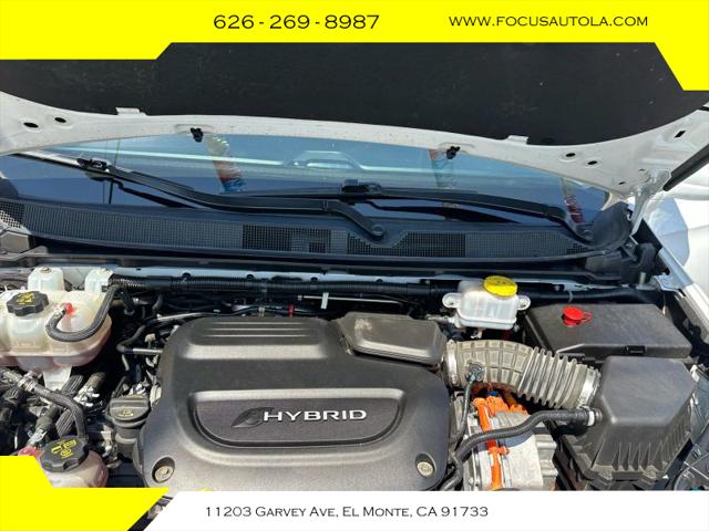 2018 Chrysler Pacifica Hybrid Touring L
