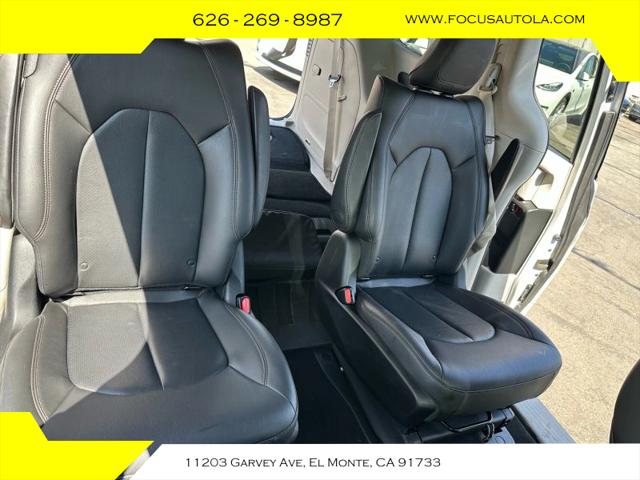 2018 Chrysler Pacifica Hybrid Touring L