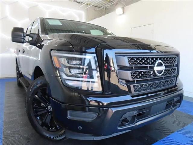 2023 Nissan Titan Crew Cab SV 4x2