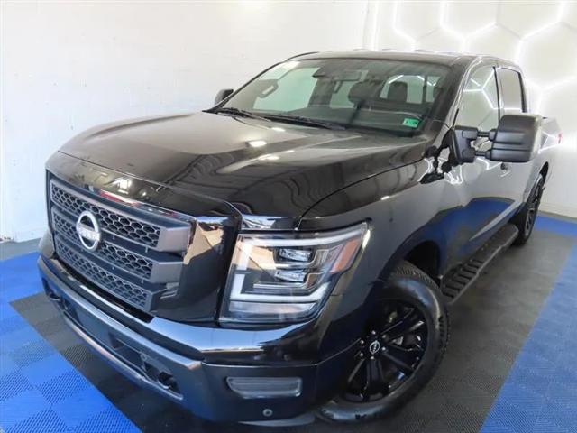 2023 Nissan Titan Crew Cab SV 4x2