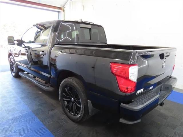 2023 Nissan Titan Crew Cab SV 4x2