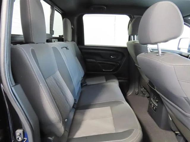 2023 Nissan Titan Crew Cab SV 4x2