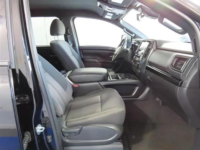 2023 Nissan Titan Crew Cab SV 4x2
