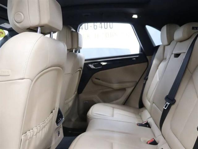 2020 Porsche Macan S