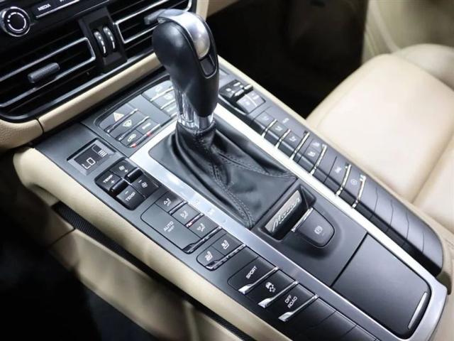 2020 Porsche Macan S