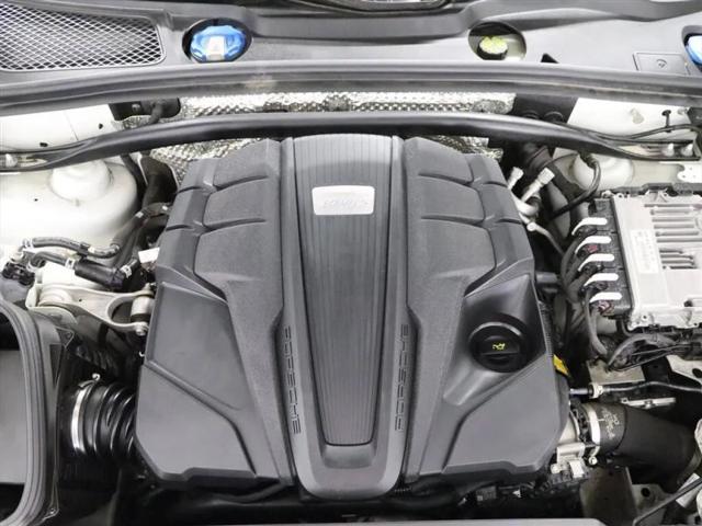 2020 Porsche Macan S