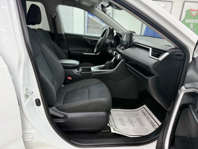 2019 Toyota RAV4 Hybrid LE
