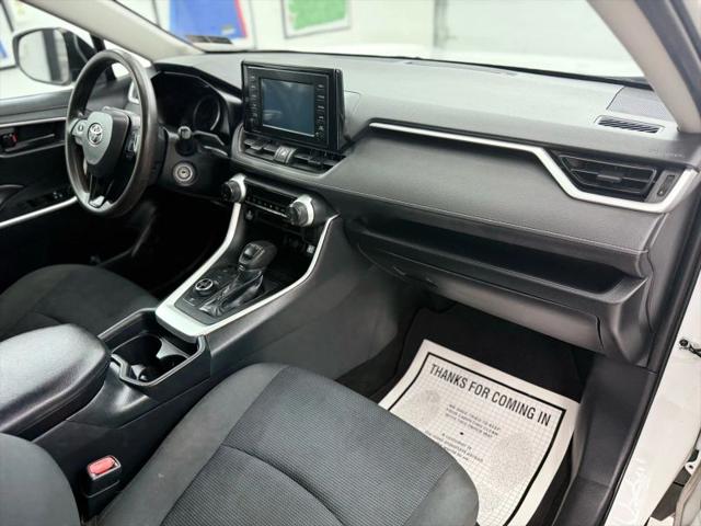2019 Toyota RAV4 Hybrid LE