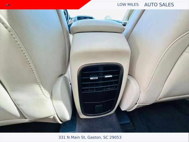 2015 Lincoln MKC Base