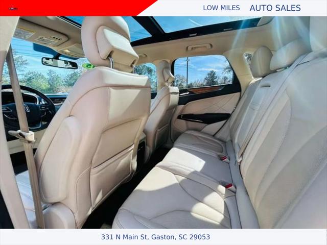 2015 Lincoln MKC Base