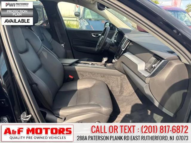 2019 Volvo XC60 T6 Momentum