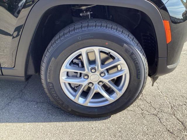 2025 Jeep Grand Cherokee L Laredo X 4x4