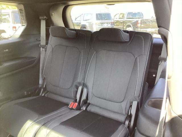 2025 Jeep Grand Cherokee L Laredo X 4x4