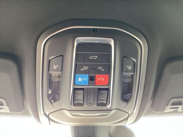 2025 Jeep Grand Cherokee L Laredo X 4x4